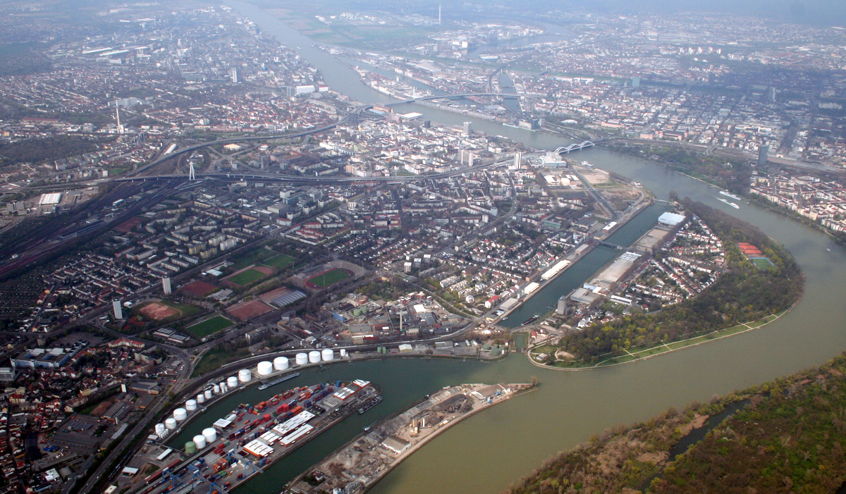 Stadtmotiv in Ludwigshafen am Rhein – Ludwigshafenmitte ausderluft